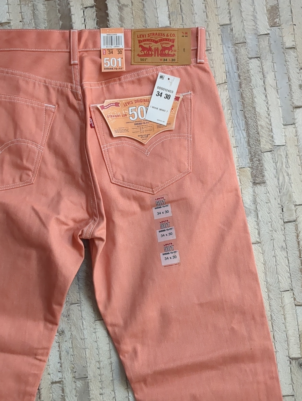 Levi's Men's 34 x 30 501 Shrink-To-Fit Raw Unwashed Denim Coral Jeans NWT - Picture 6 of 10